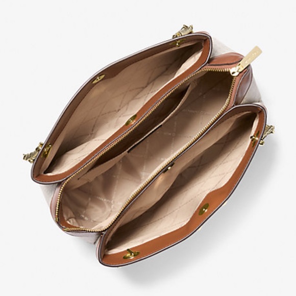 Michael Kors Whitney Medium Signature Logo Tote Bag
Vanilla
NWT - Picture 3 of 16